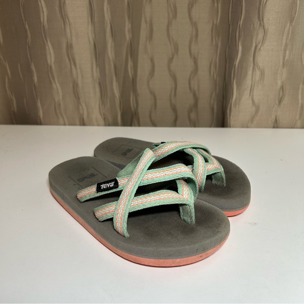 🌺Teva Olowahu Girl's Kid's 11 Mint Green Coral 1019539C Strappy
